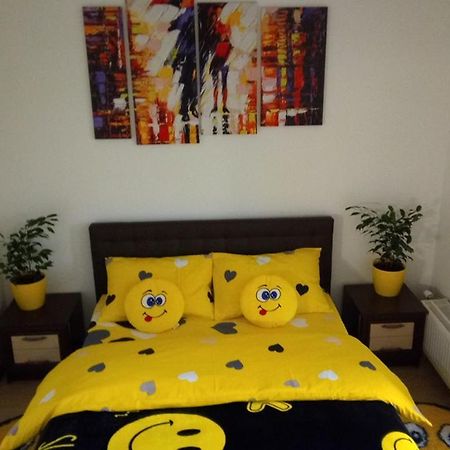 Positive Smile Studio Apartment In The Colorful Comfort Town Residental Complex. Kt-06. Kyjev Exteriér fotografie