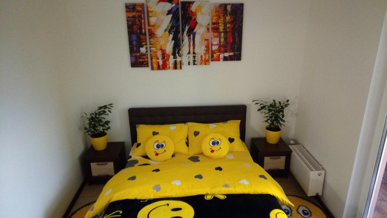 Positive Smile Studio Apartment In The Colorful Comfort Town Residental Complex. Kt-06. Kyjev Exteriér fotografie