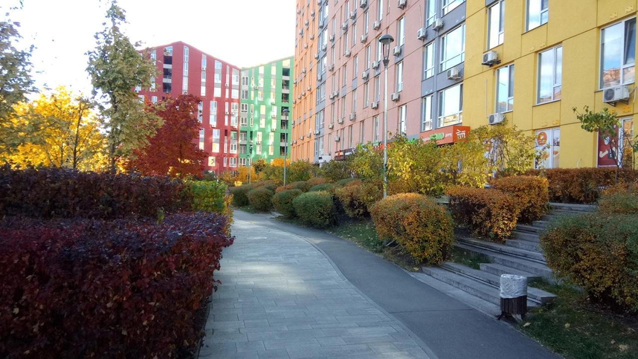 Positive Smile Studio Apartment In The Colorful Comfort Town Residental Complex. Kt-06. Kyjev Exteriér fotografie